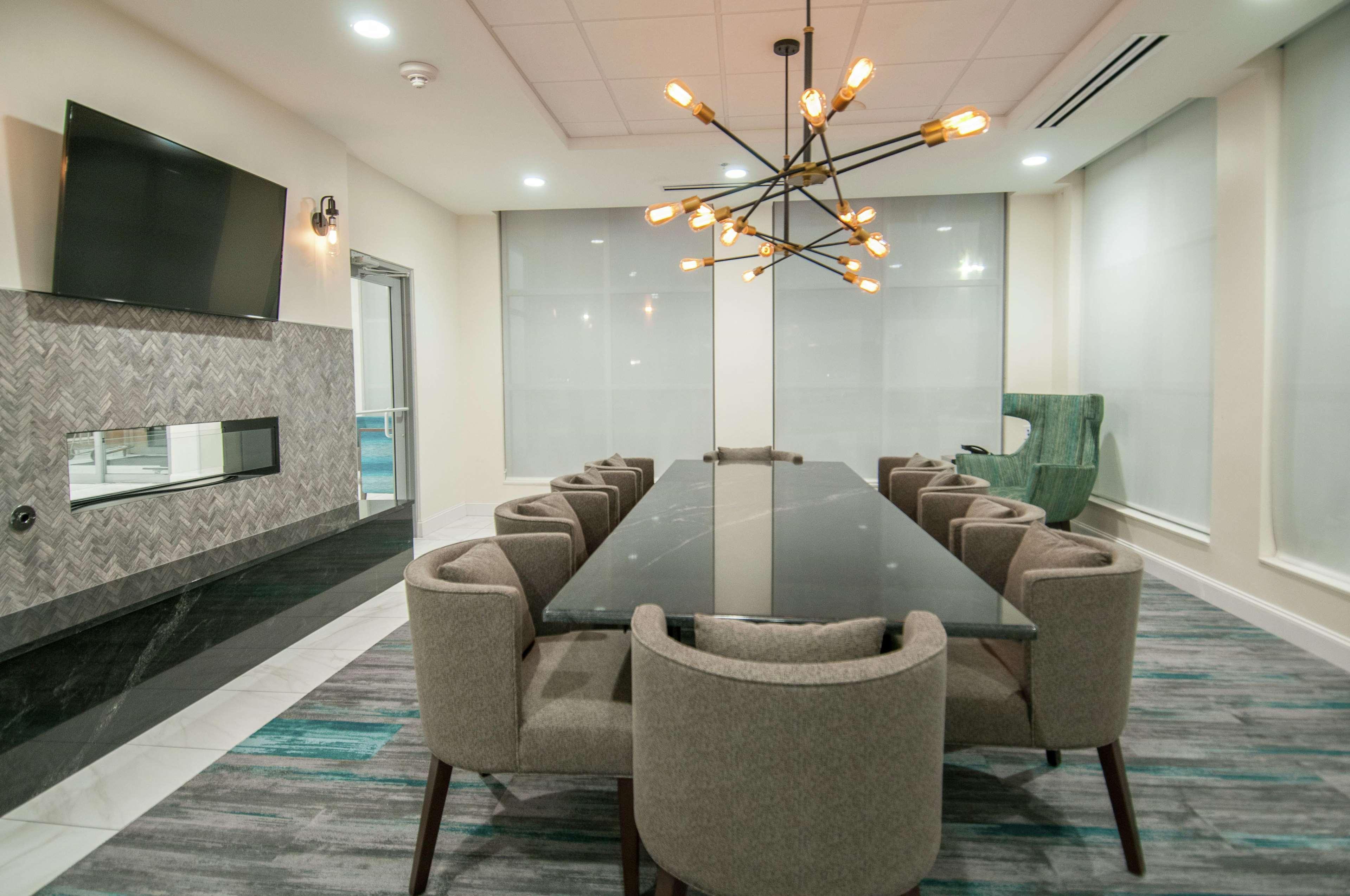 Hilton Garden Inn Jackson/Clinton Eksteriør bilde